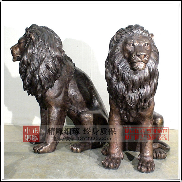 看門(mén)銅獅子.jpg